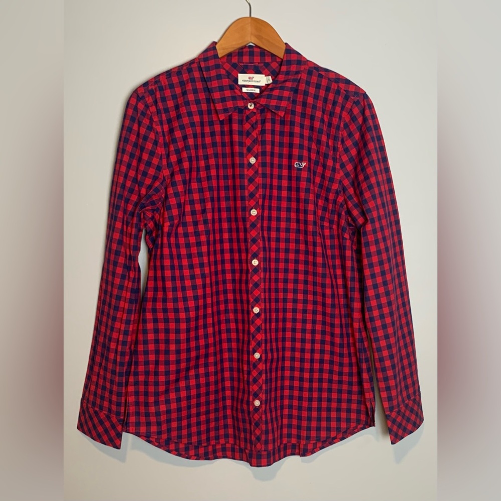 Vineyard Vines Classic  Boys Red and blue checkered shirt. Button up Size 16